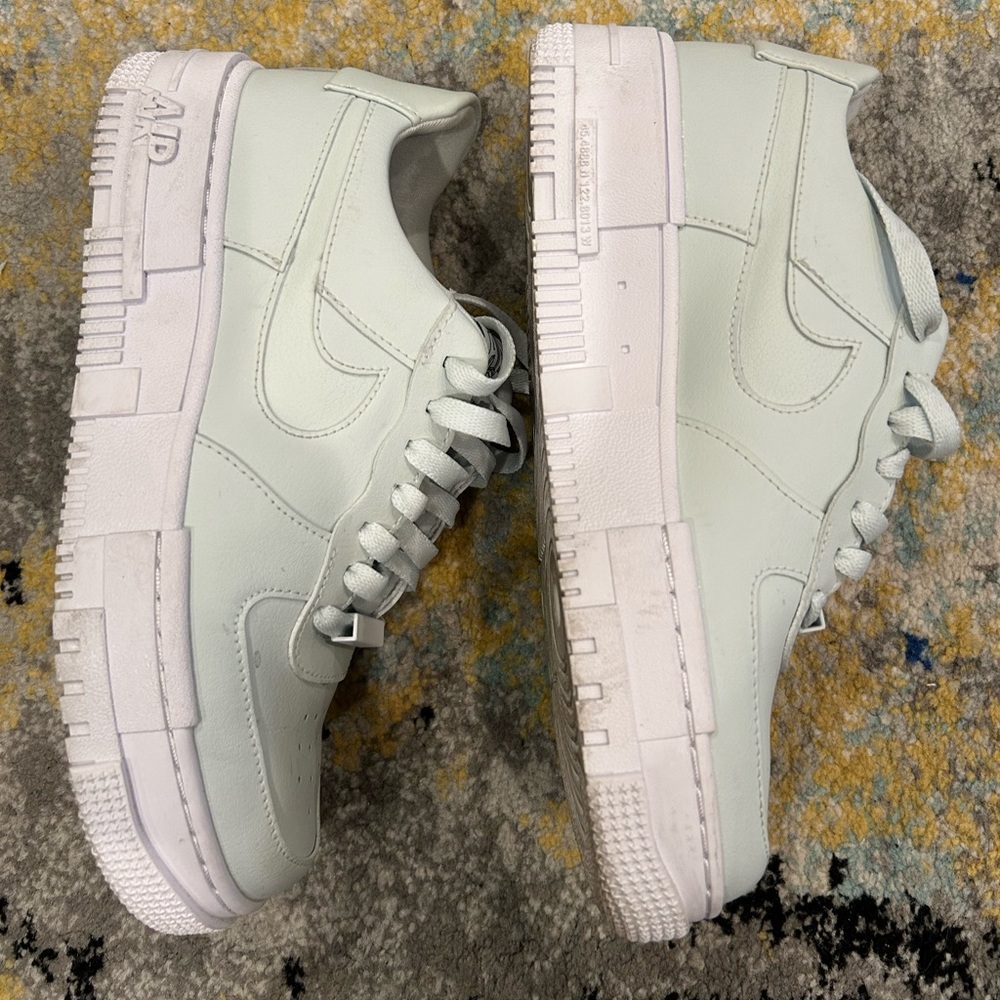 Nike AF1 Pixel Ghost Aqua- like new - Women’s size 7.5